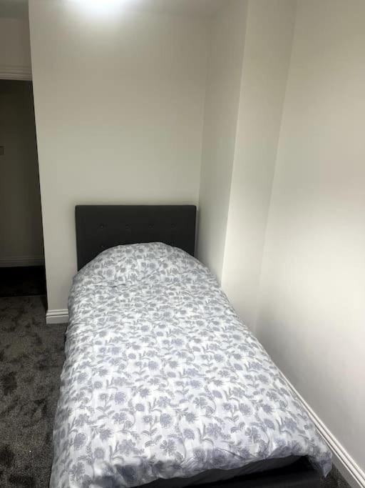 Modern Welsh Cottage Porth  Екстер'єр фото